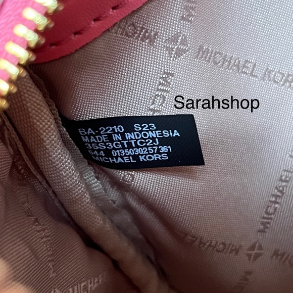 🌼Michael Kors Purse - Picture 15 of 16